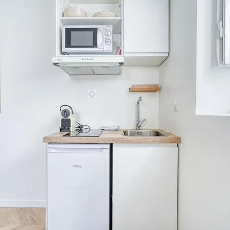 Apartment Quiet Air-conditioned - Close To Batignolles